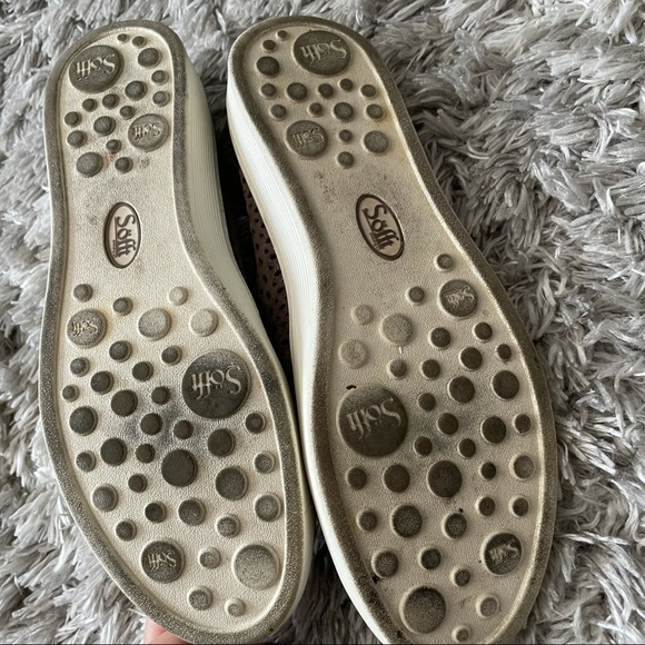 Sofft women’s size 8M slip on shoes - Picture 15 of 15